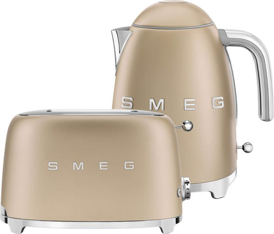 סט מצנם וקומקום מעוצב מסדרת הרטרו של סמג - צבע שמפניה מט - דגם Smeg TSF01CHMEU+ KLF03CHMEU