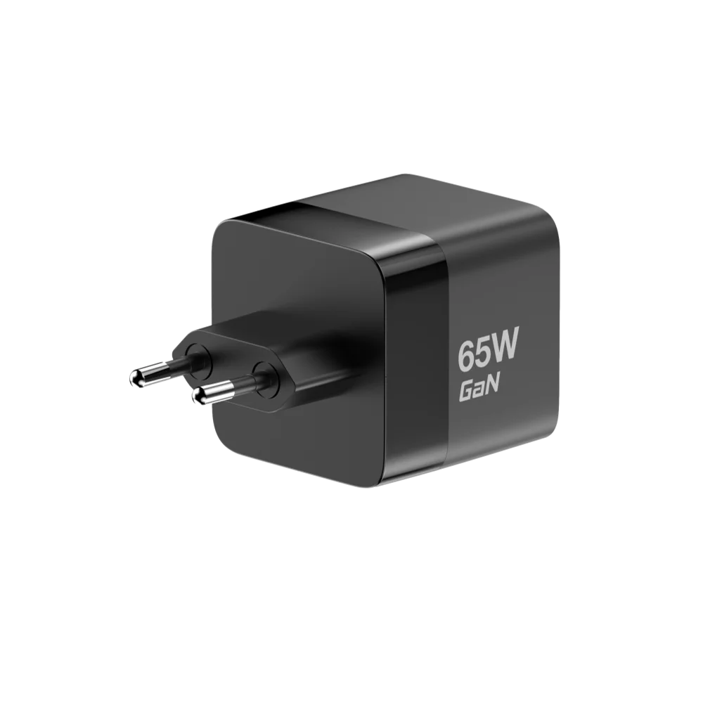 מטען קיר עם כבל נשלף MWC65RC בצבע שחור מבית MIRACASE